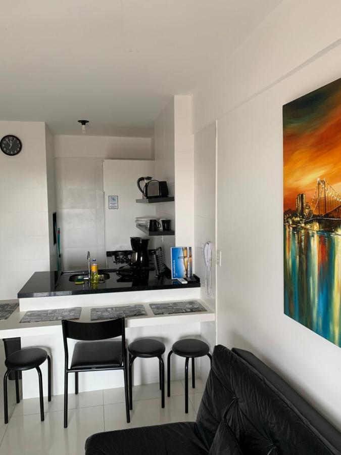 Apartamento Com Vista Do Mar Em Residencial Com Piscina Florianópolis Dış mekan fotoğraf